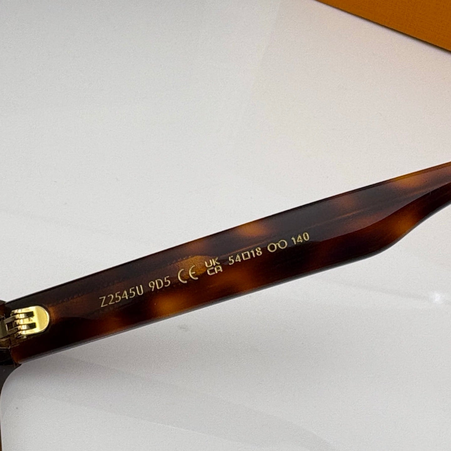 Inspired Louis Vuitton Z2545U – Wayfarer-Style Sunglasses (1:1 Mirror Quality)