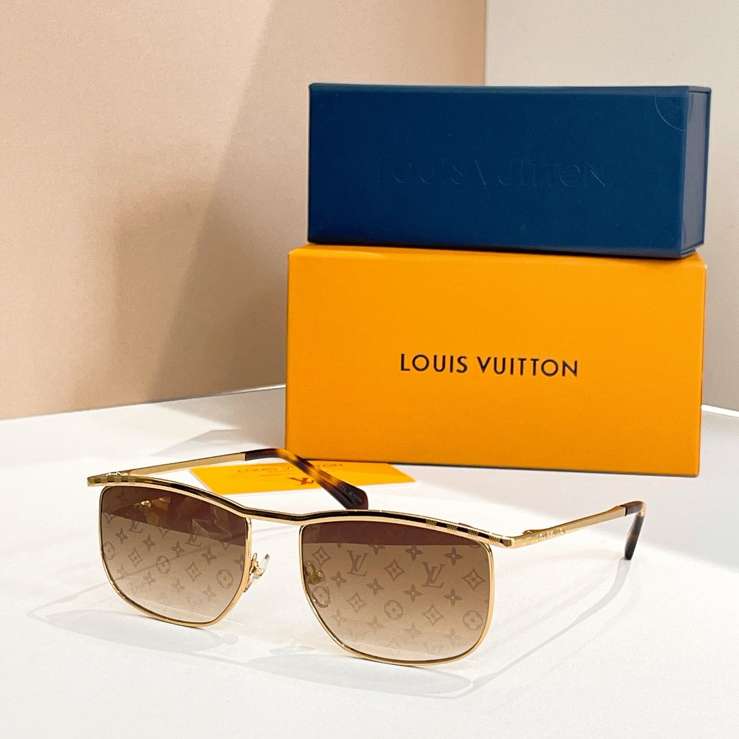 Louis Vuitton Z2788U – Luxury Square Metal Sunglasses (Inspired, 1:1 Mirror Quality)