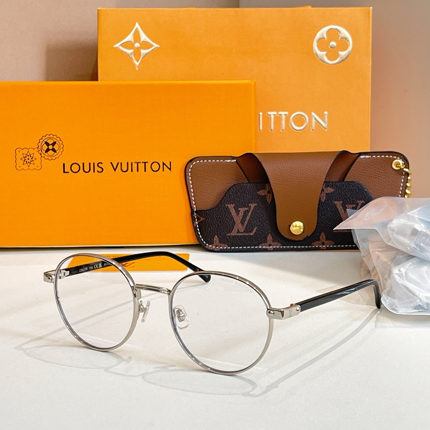Louis Vuitton Z2637U – Round Metal Optical Eyeglasses (Inspired, 1:1 Mirror Quality)