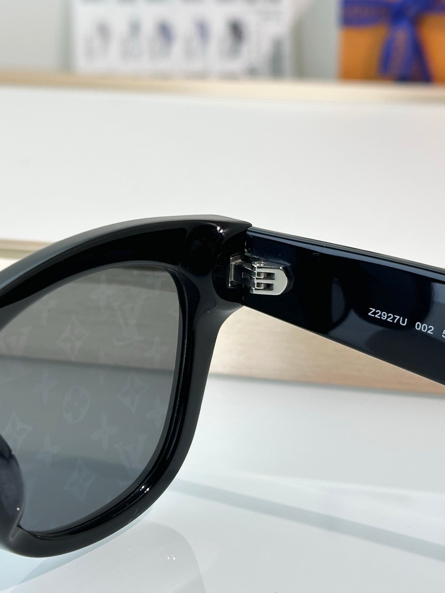 Louis Vuitton Z2927U – Monogram Lens Square Sunglasses (Inspired, 1:1 Mirror Quality)