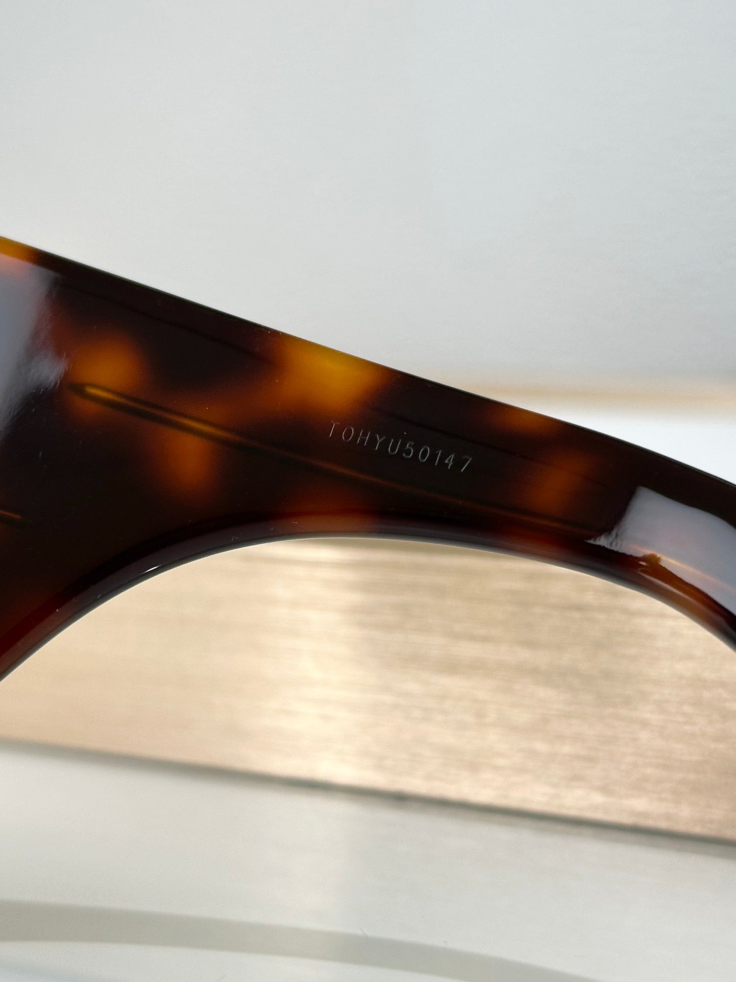 Inspired Saint Laurent SL M119F – Oversized Cat-Eye Sunglasses (1:1 Mirror Quality)