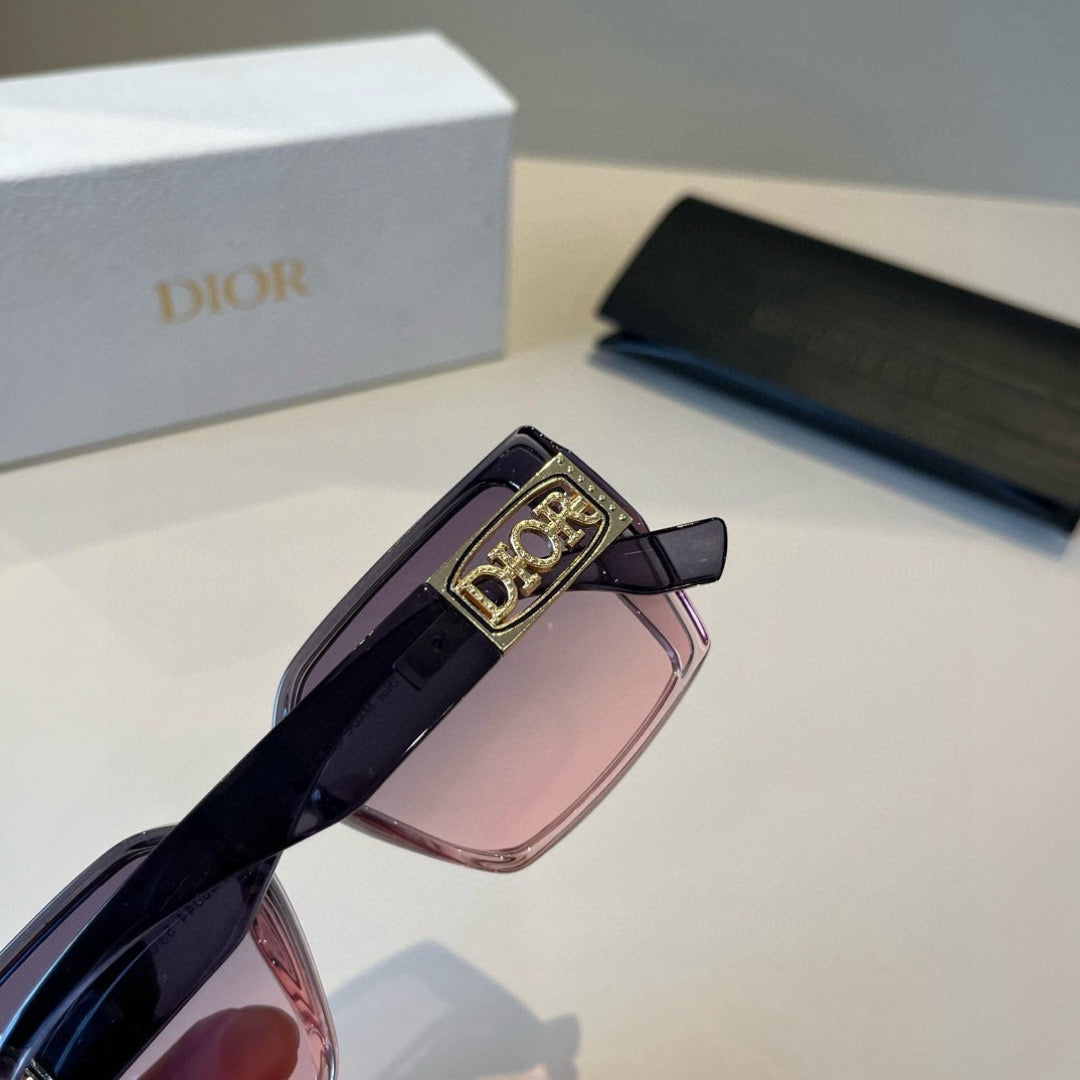 Inspired Dior 58044 – Gradient Square Luxury Sunglasses (1:1 Mirror Quality)