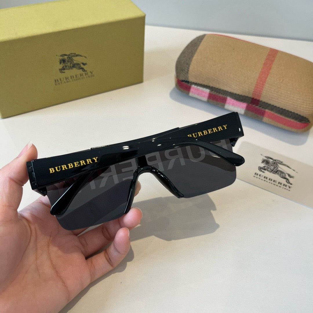 Inspired Burberry BE4291 – Oversized Shield Sunglasses (1:1 Mirror Quality)- Silver Grey