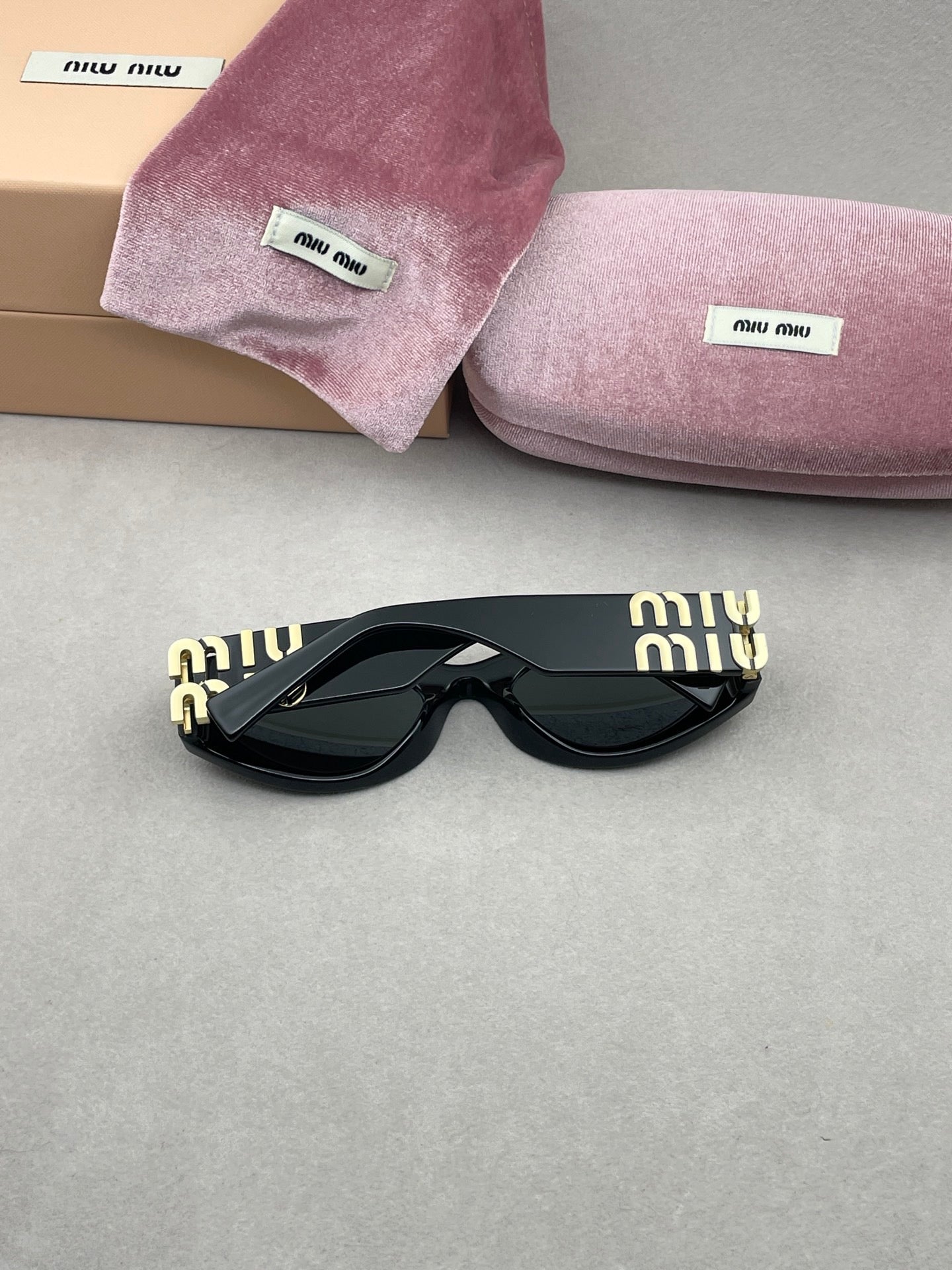 Miu Miu SMU 11W Cat-Eye Designer Sunglasses (Inspired, 1:1 Mirror Quality)