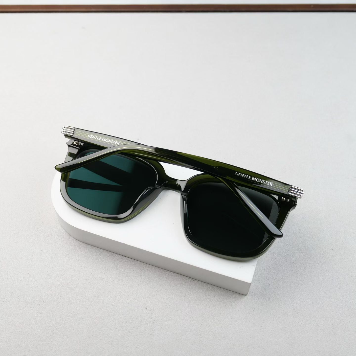 Inspired Gentle Monster My Me 01 – Classic Square Sunglasses (1:1 Mirror Quality)