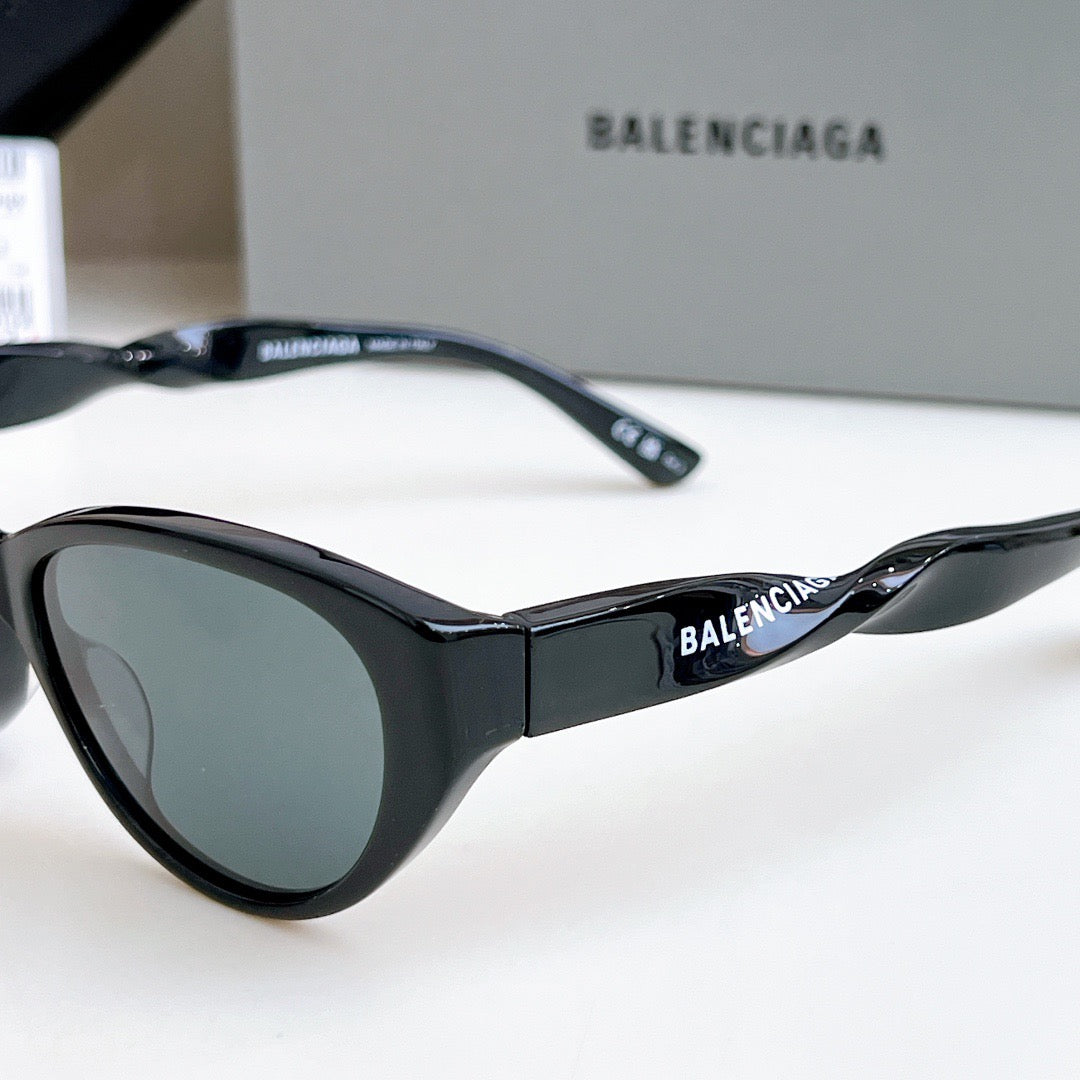 Inspired Balenciaga BB0209SA – Black Cat-Eye Sunglasses (1:1 Mirror Quality)