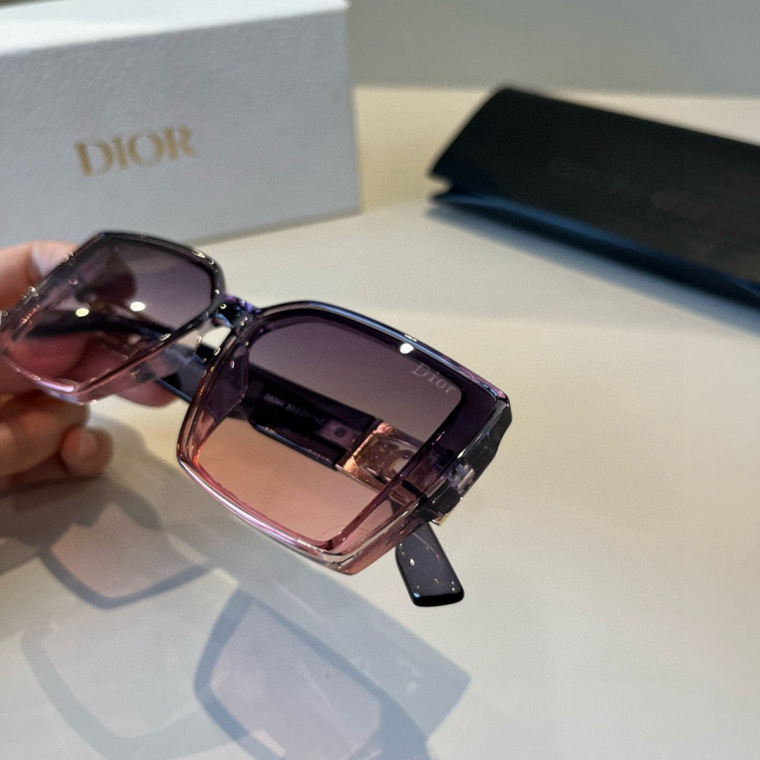 Inspired Dior 58044 – Gradient Square Luxury Sunglasses (1:1 Mirror Quality)
