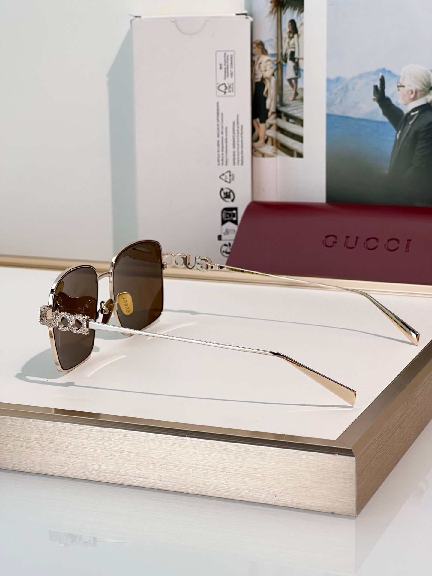 Inspired Gucci GG1937S – Crystal Logo Square Sunglasses (1:1 Mirror Quality)
