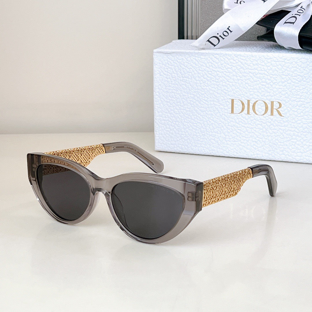 Inspired Dior DioRésille B1F – Cat-Eye Sunglasses (1:1 Mirror Quality)
