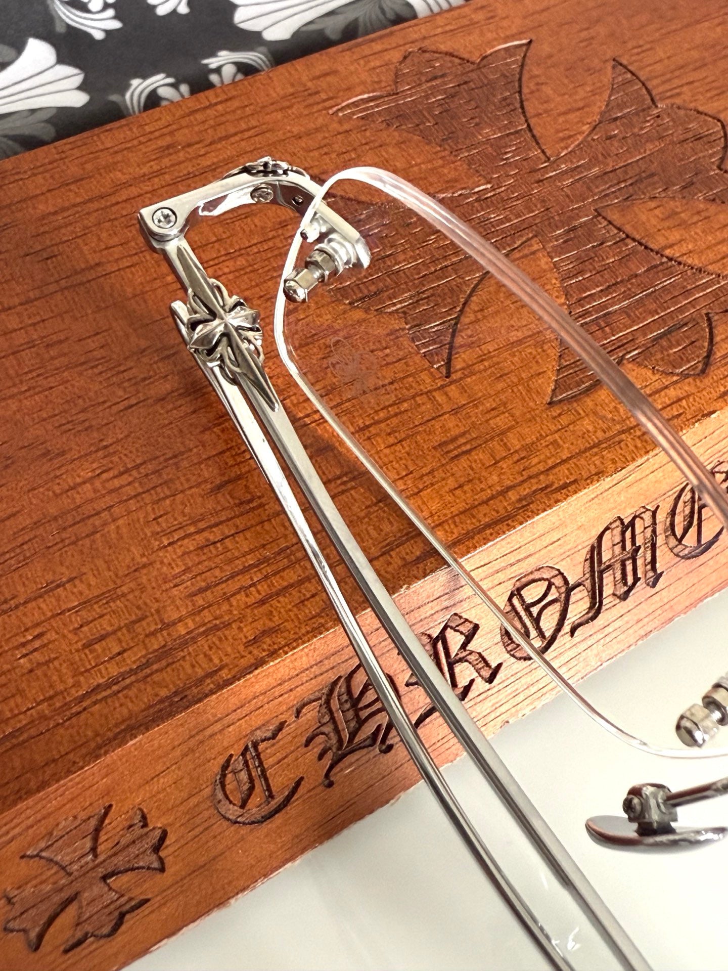 Inspired Chrome Hearts SINNERGASM – Rimless Luxury Eyeglasses (1:1 Mirror Quality)