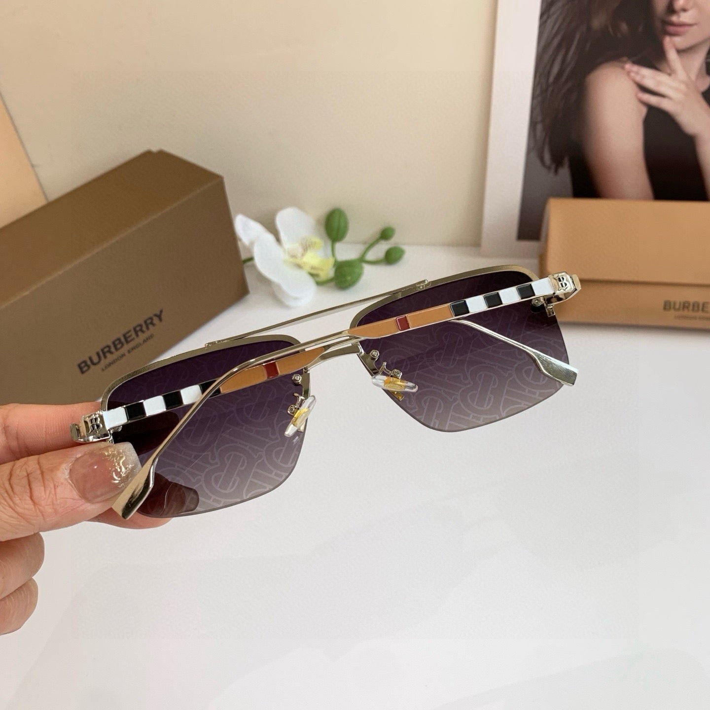 Inspired Burberry 2483 – Luxury Square Metal Sunglasses (1:1 Mirror Quality)- Brown Gradient