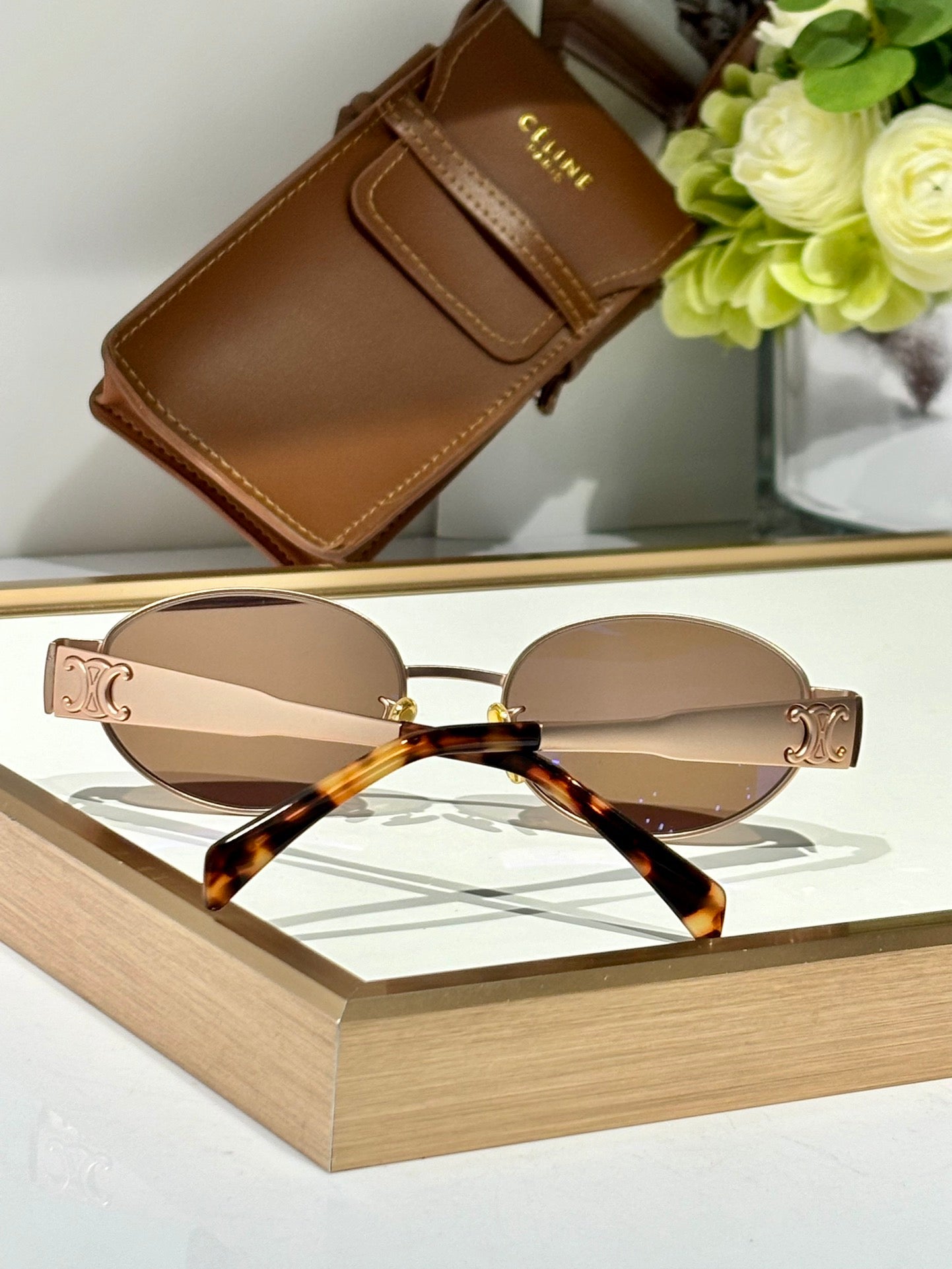 Inspired CELINE CL40235 – Rose Gold Metal Sunglasses (1:1 Mirror Quality)