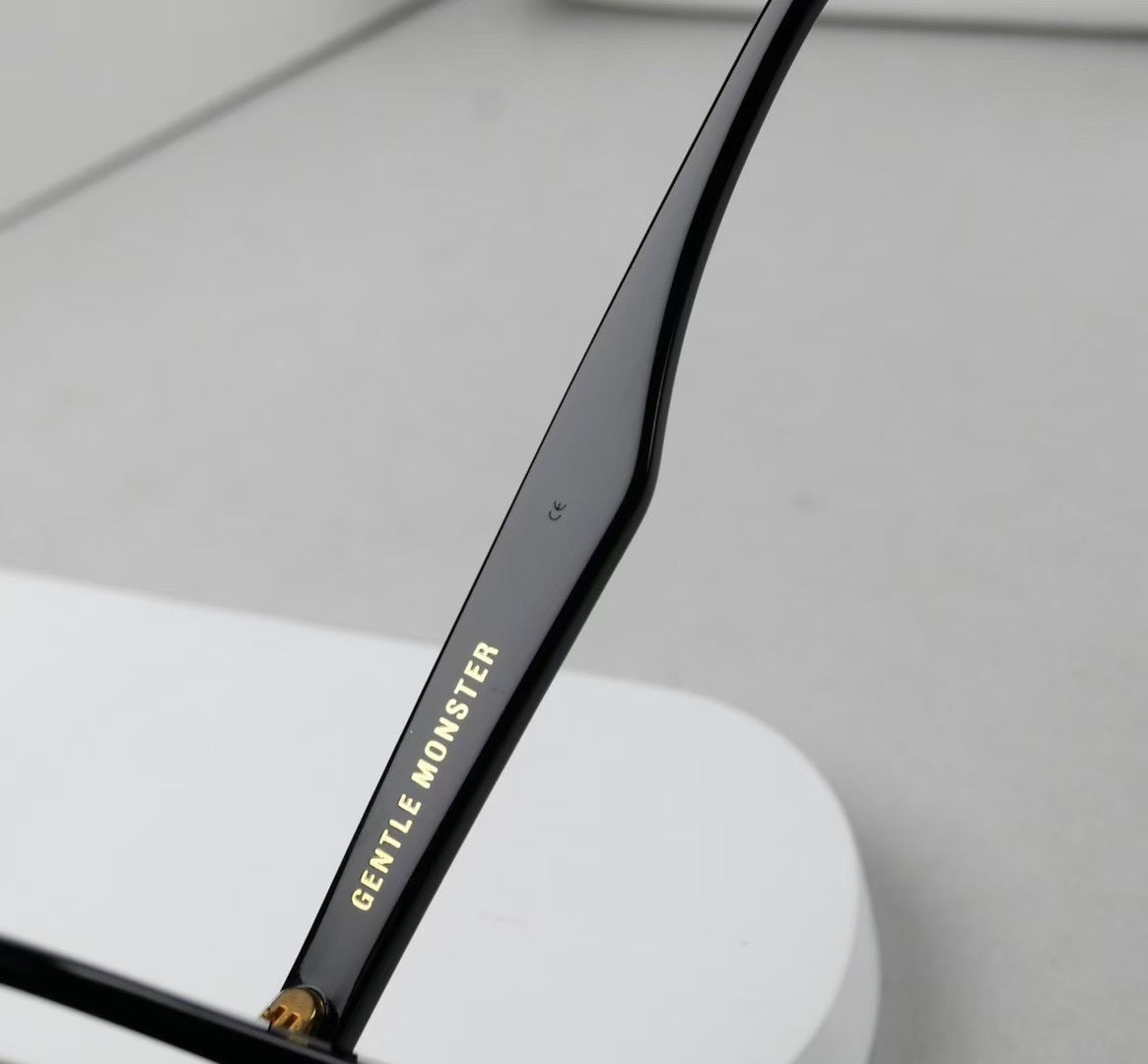Inspired Gentle Monster Rick 01 – Bold Square Sunglasses (1:1 Mirror Quality)
