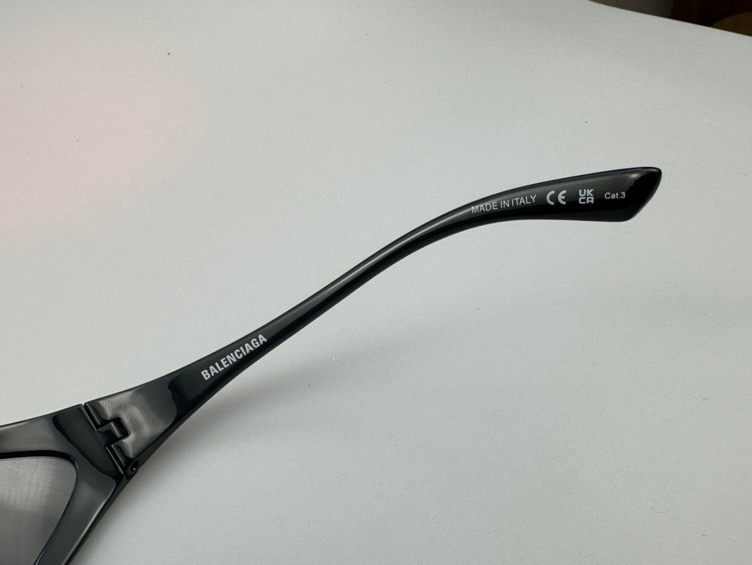 Inspired Balenciaga BB0285S – Sport Shield Sunglasses (1:1 Mirror Quality)