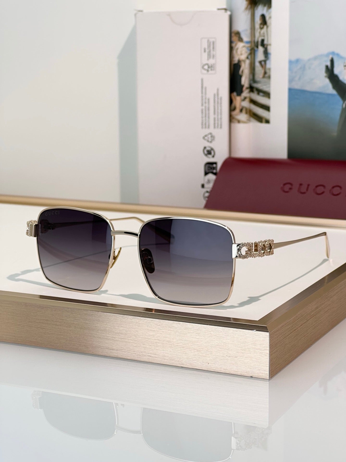 Inspired Gucci GG1937S – Crystal Logo Square Sunglasses (1:1 Mirror Quality)