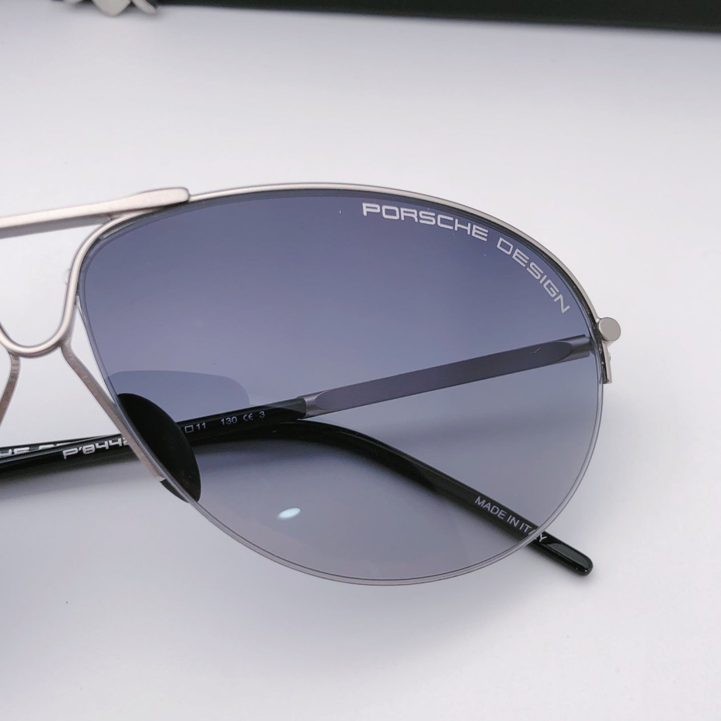 Inspired Porsche Design P’8442 – Gradient Aviator Sunglasses (1:1 Mirror Quality)
