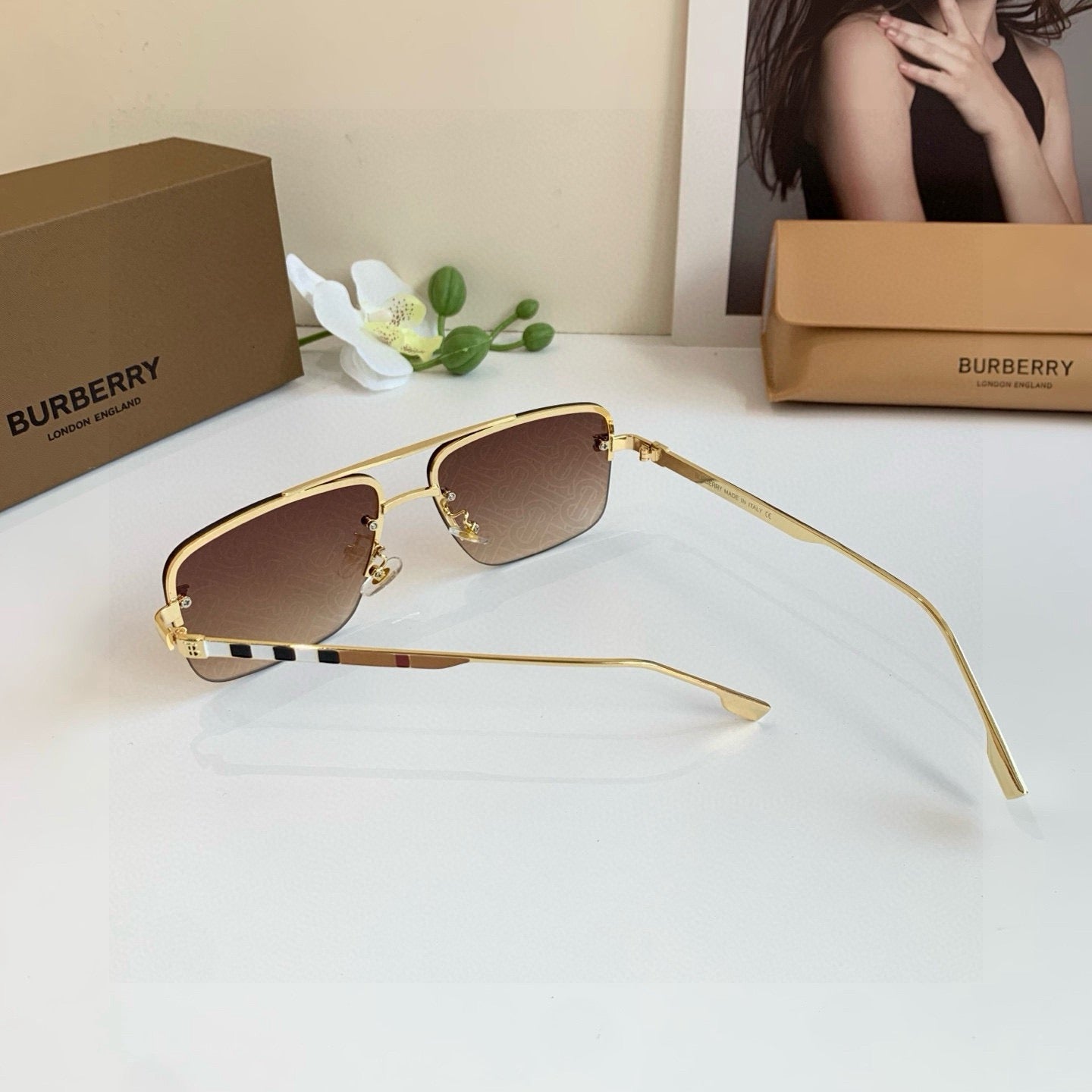 Inspired Burberry 2483 – Luxury Square Metal Sunglasses (1:1 Mirror Quality)- Brown Gradient