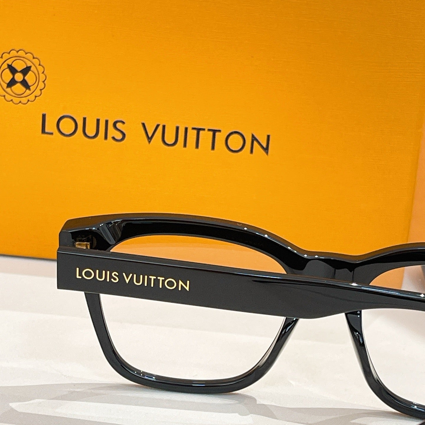 Louis Vuitton Z2464U – Bold Square Optical Eyeglasses (Inspired, 1:1 Mirror Quality)