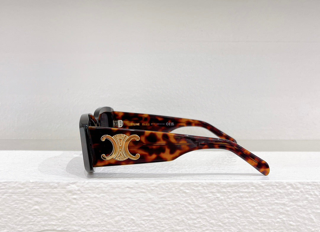 Inspired CELINE CL40282U – Butterfly Rectangular Sunglasses (1:1 Mirror Quality)
