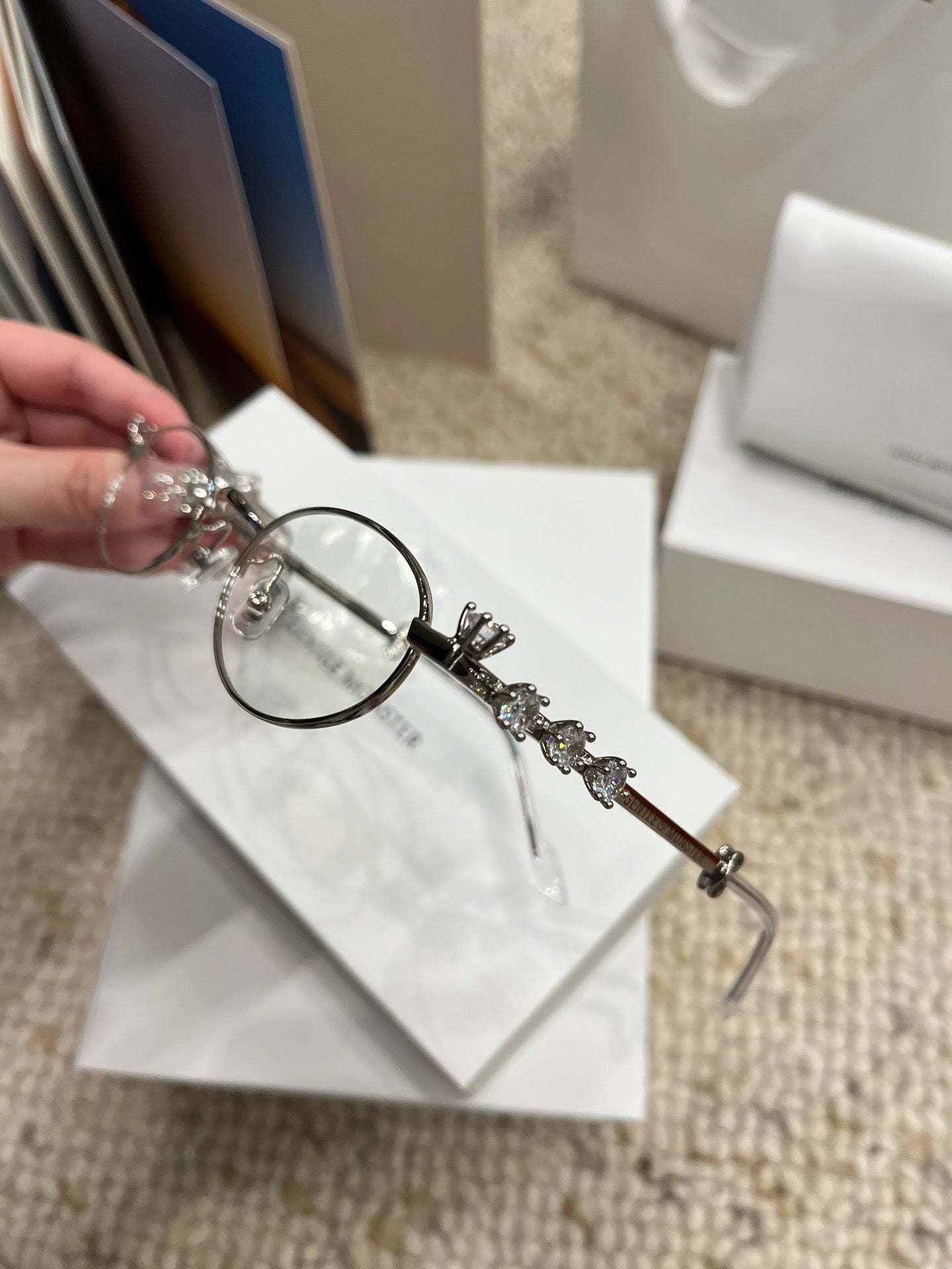 Inspired Gentle Monster × D’heygere Pierced 02 – Oval Metal Sunglasses (1:1 Mirror Quality)