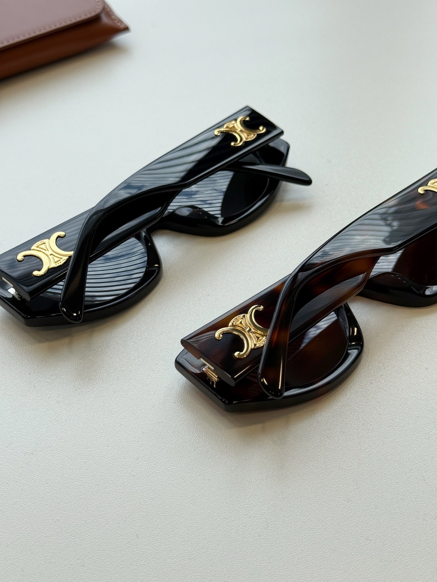 Inspired CELINE CL40380U – Oversized Rectangle Sunglasses (1:1 Mirror Quality)
