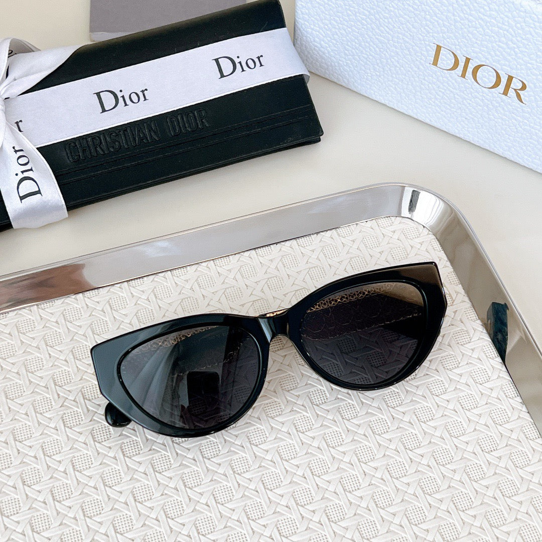 Inspired Dior DioRésille B1F – Cat-Eye Sunglasses (1:1 Mirror Quality)