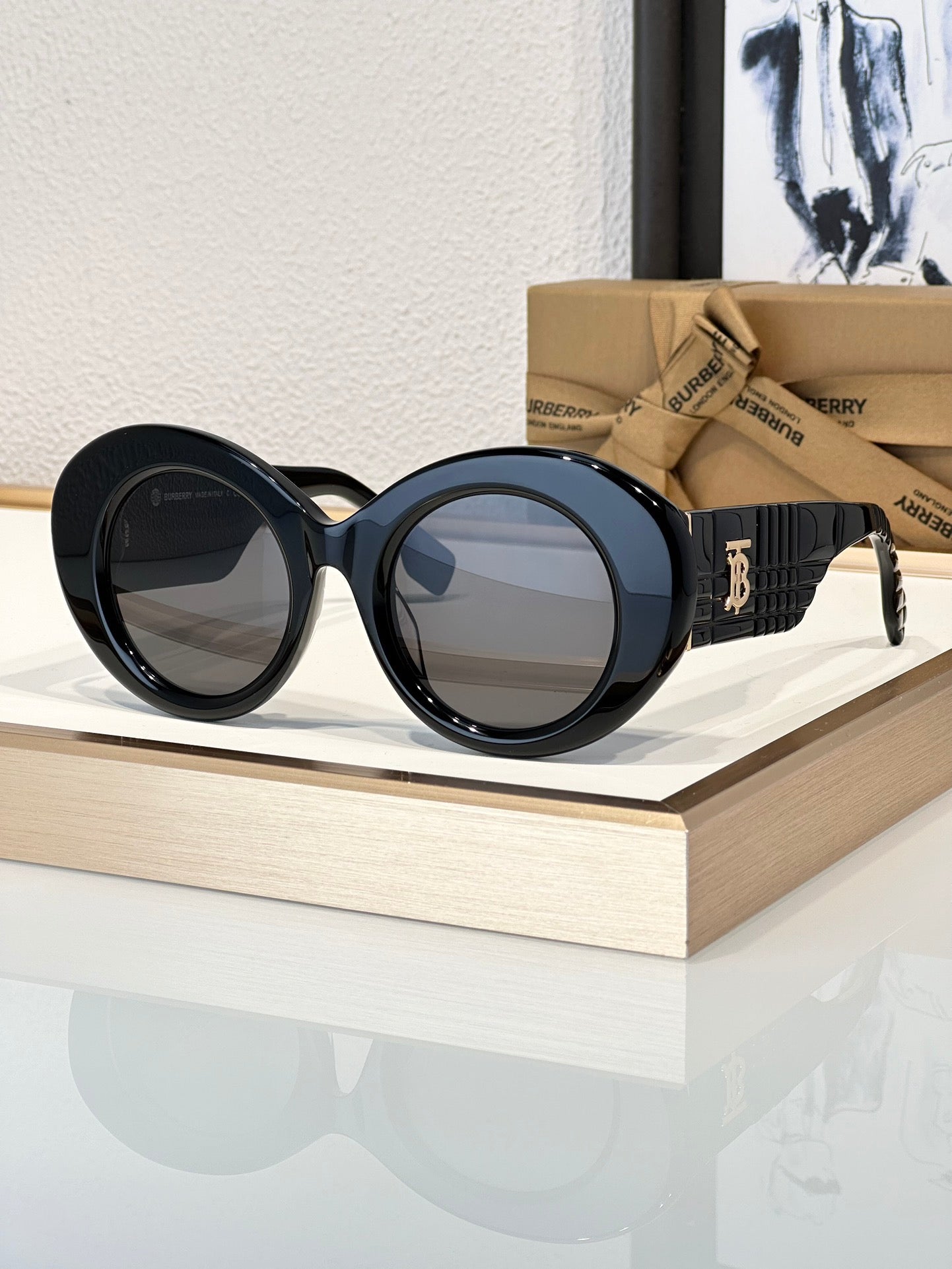 Inspired Burberry B4370U – Oversized Oval Sunglasses (1:1 Mirror Quality)- Black