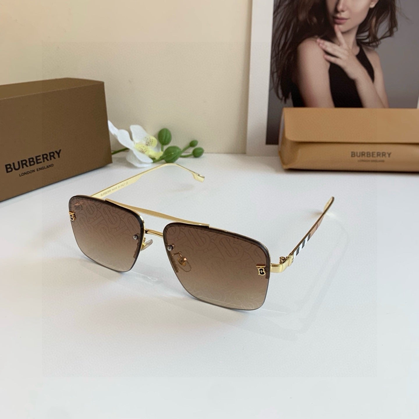 Inspired Burberry 2483 – Luxury Square Metal Sunglasses (1:1 Mirror Quality)- Brown Gradient