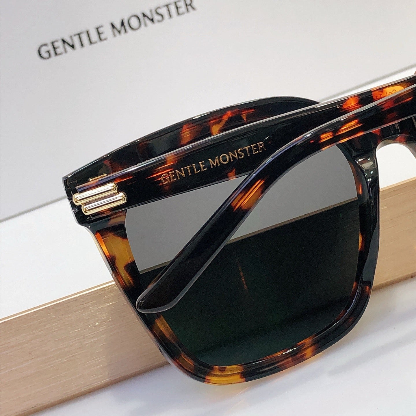 Gentle Monster New Her – Oversized Square Sunglasses (1:1 Mirror Quality)
