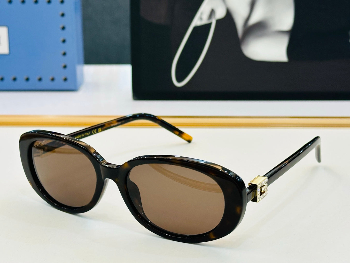 Inspired Gucci GG1684SA – Oval Cat-Eye Sunglasses with Crystal G Logo