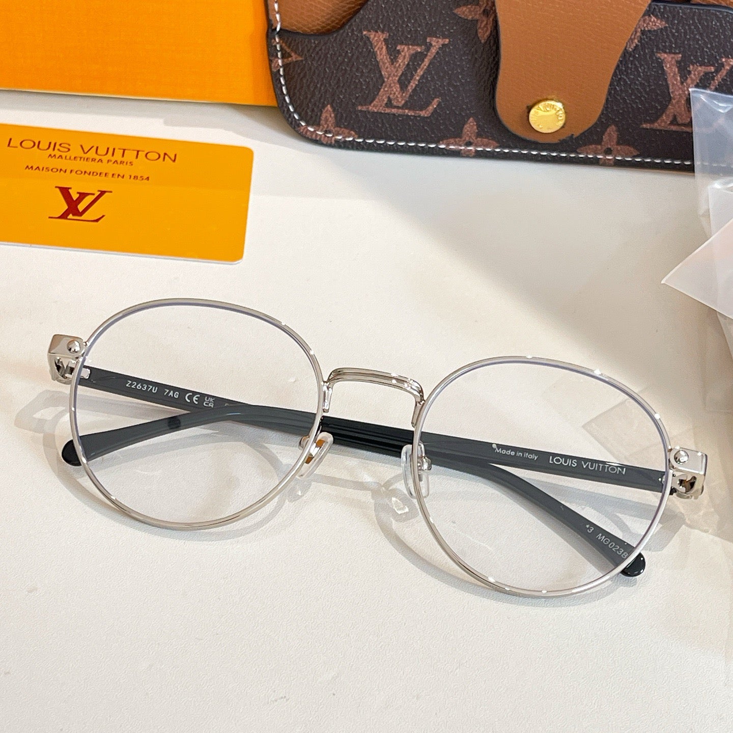 Louis Vuitton Z2637U – Round Metal Optical Eyeglasses (Inspired, 1:1 Mirror Quality)