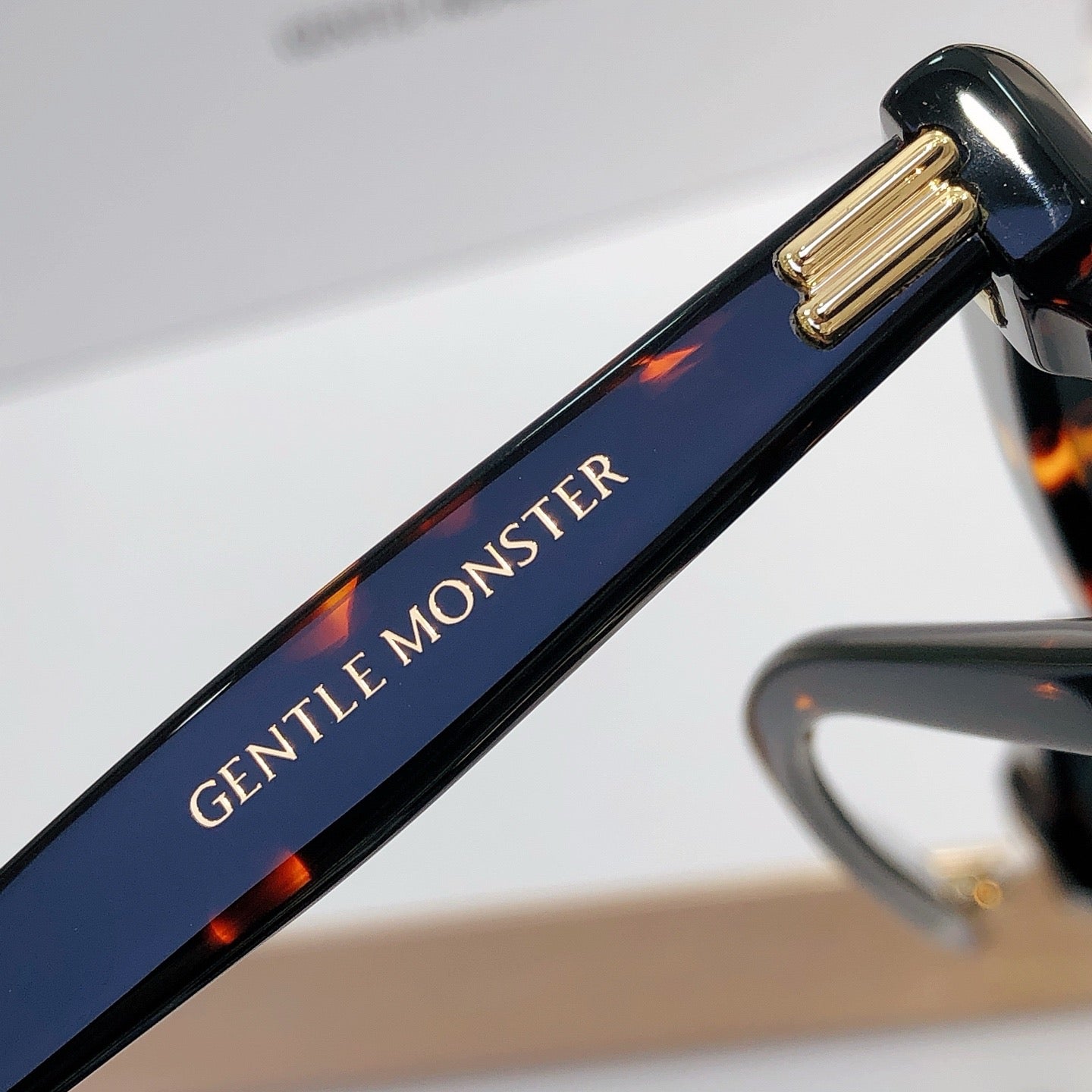 Gentle Monster New Her – Oversized Square Sunglasses (1:1 Mirror Quality)