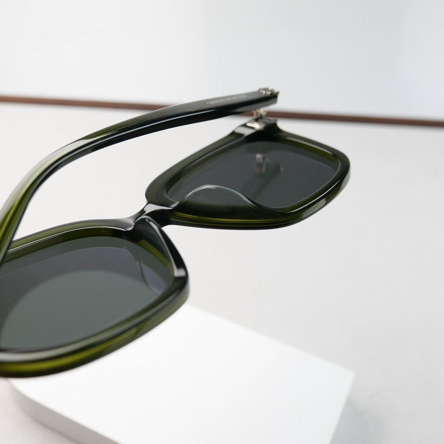 Inspired Gentle Monster My Me 01 – Classic Square Sunglasses (1:1 Mirror Quality)