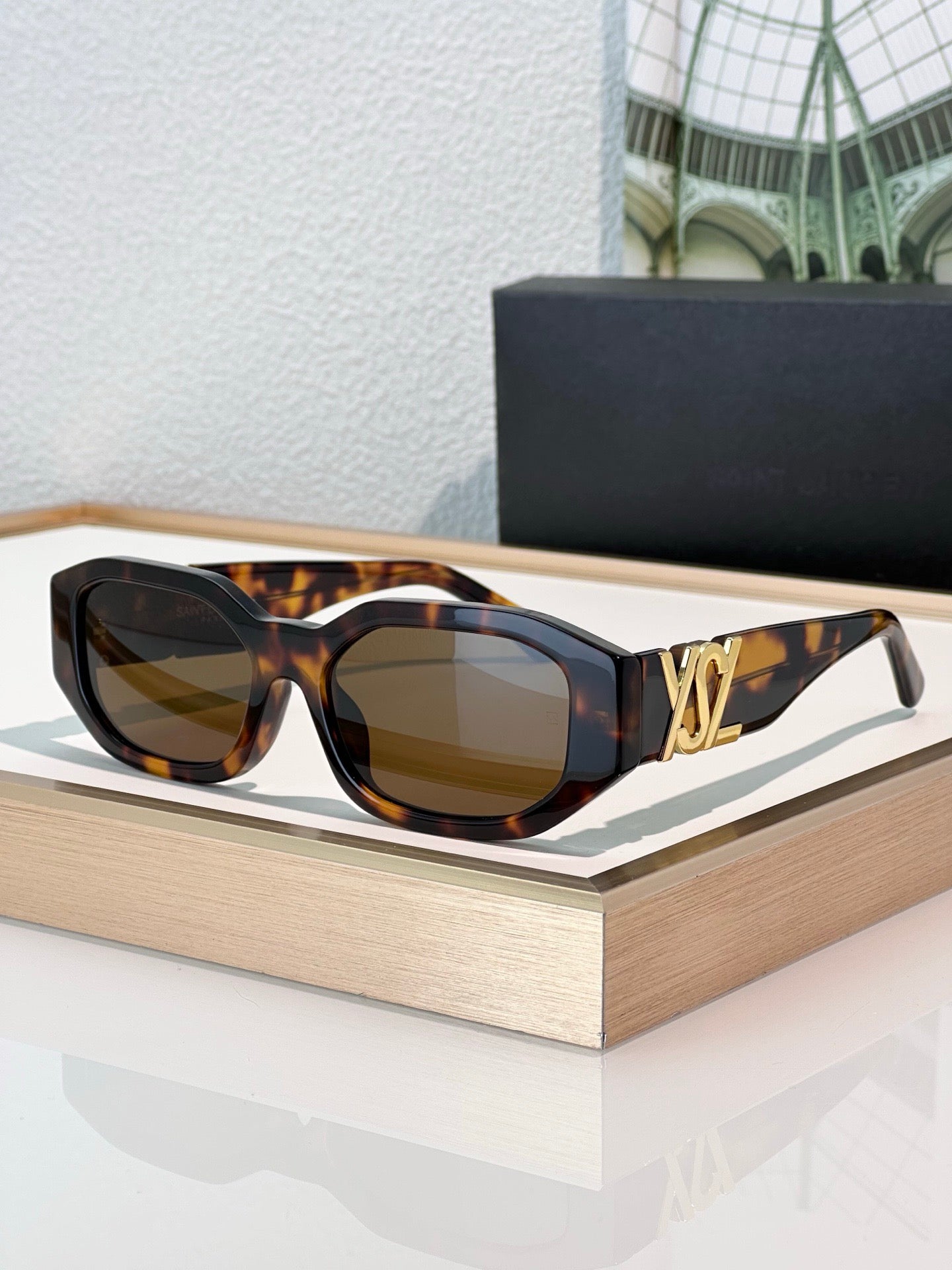 Inspired Saint Laurent SL M88 – Acetate Sunglasses (1:1 Mirror Quality)