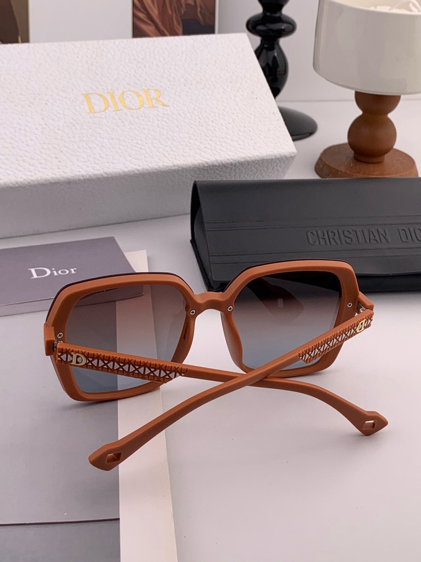 Inspired Dior CD6998 – Oversized Square Polarized Sunglasses (1:1 Mirror Quality)