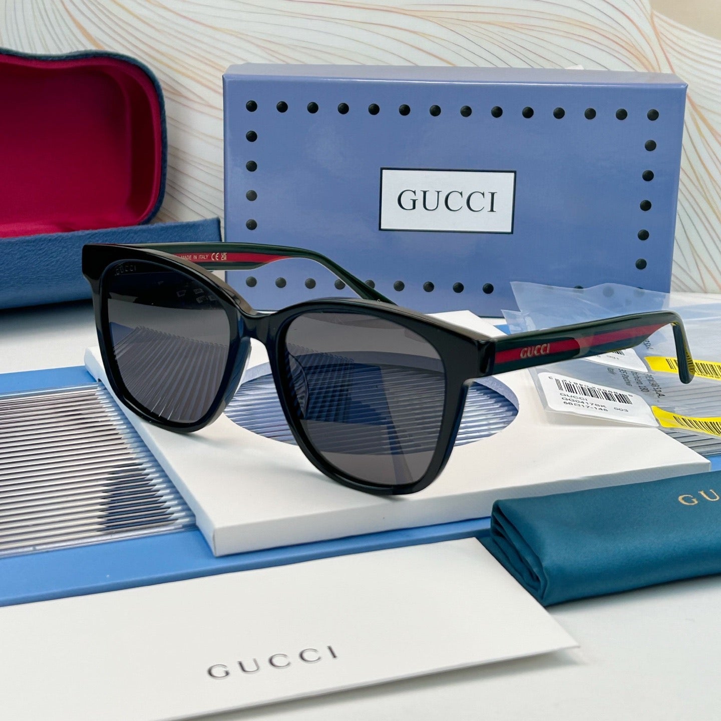 Inspired Gucci GG0417SK – Classic Square Unisex Sunglasses