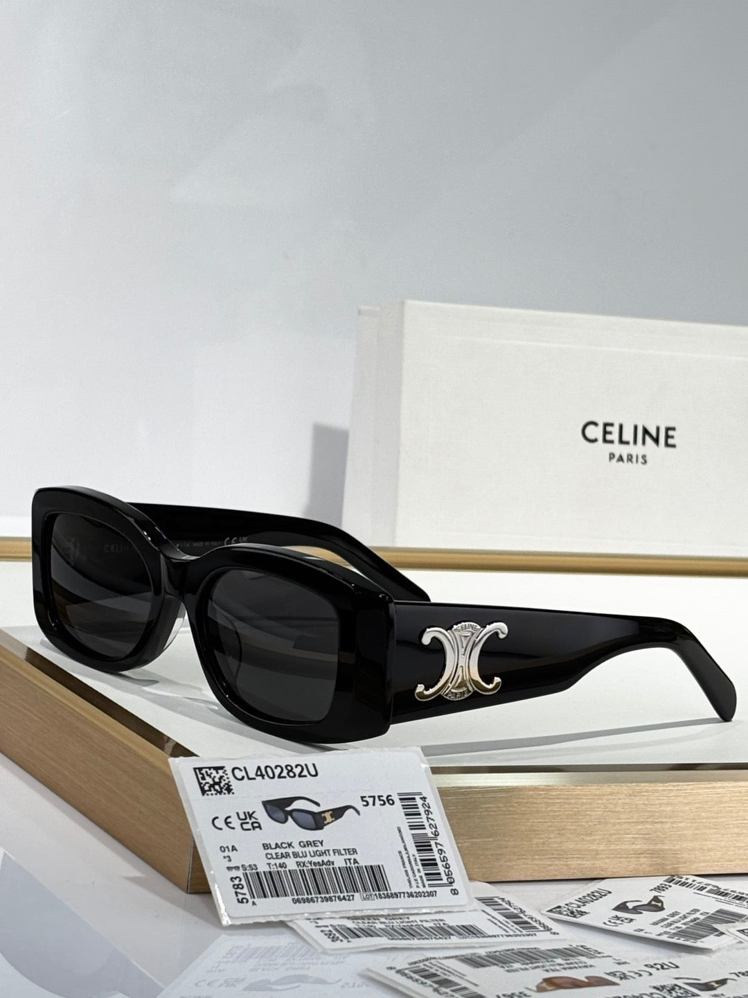 Inspired CELINE CL40282U – Butterfly Rectangular Sunglasses (1:1 Mirror Quality)