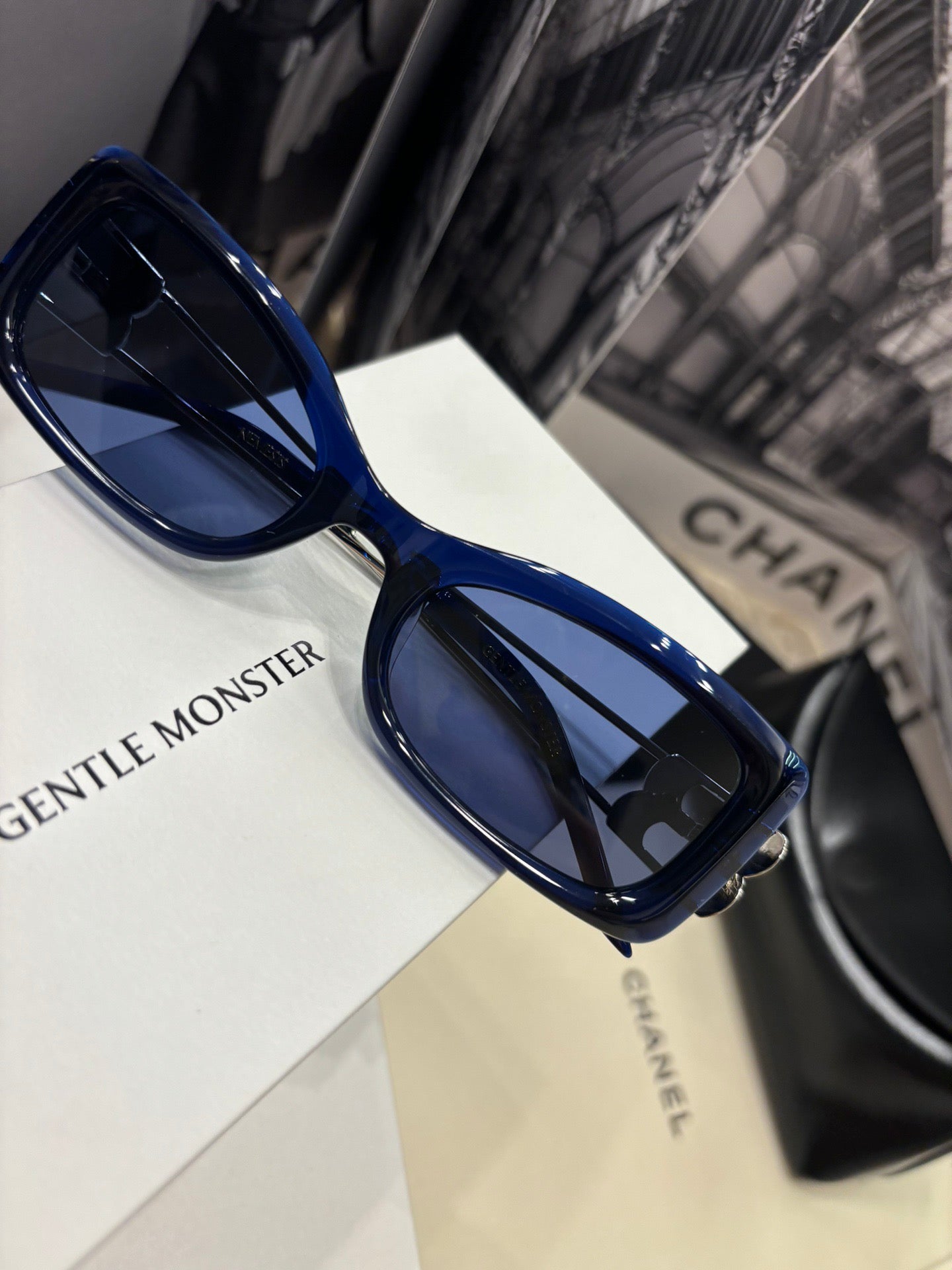 Gentle Monster Nemesis BLC8 – Rectangular Sunglasses (1:1 Mirror Quality)
