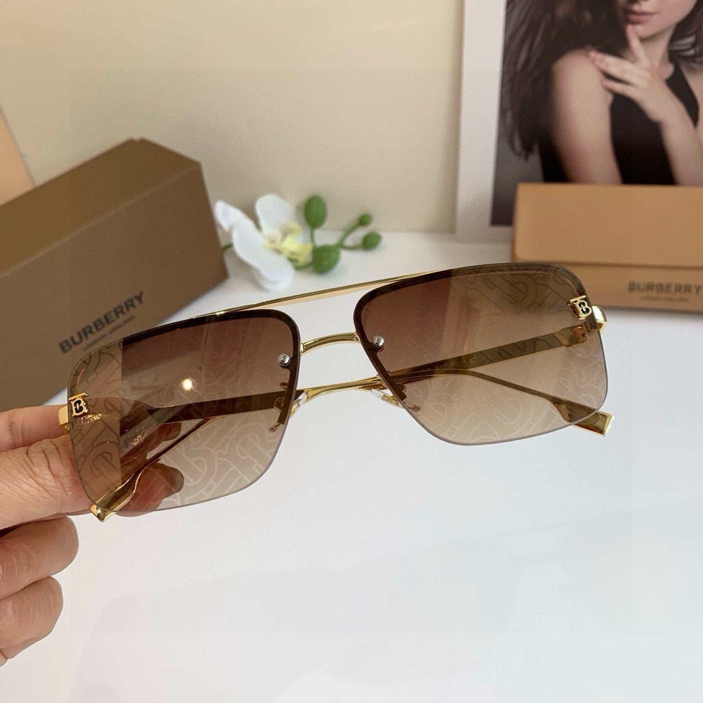 Inspired Burberry 2483 – Luxury Square Metal Sunglasses (1:1 Mirror Quality)- Brown Gradient