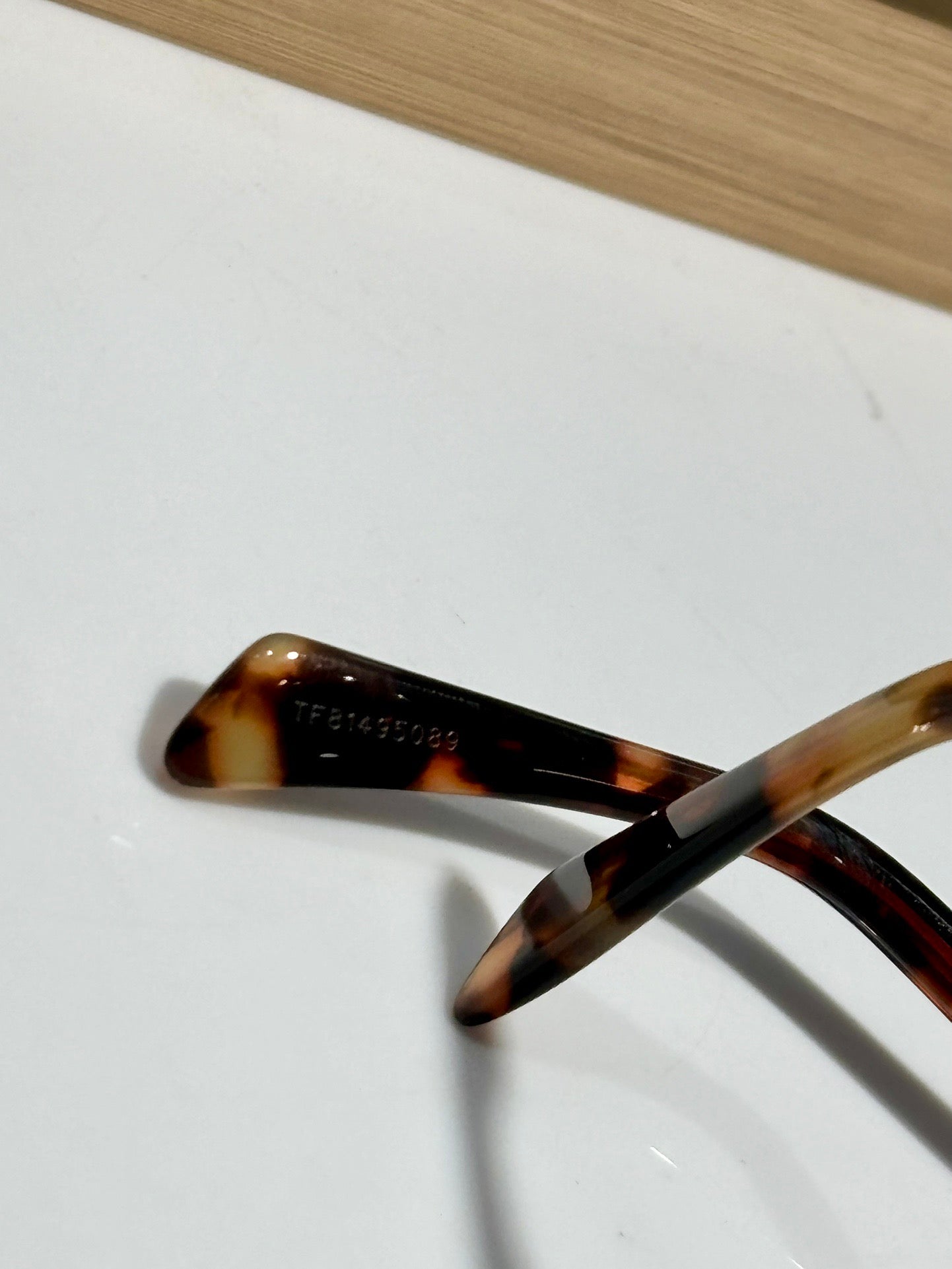 Inspired CELINE CL40235 – Rose Gold Metal Sunglasses (1:1 Mirror Quality)