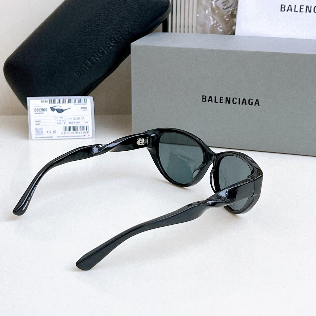 Inspired Balenciaga BB0209SA – Black Cat-Eye Sunglasses (1:1 Mirror Quality)