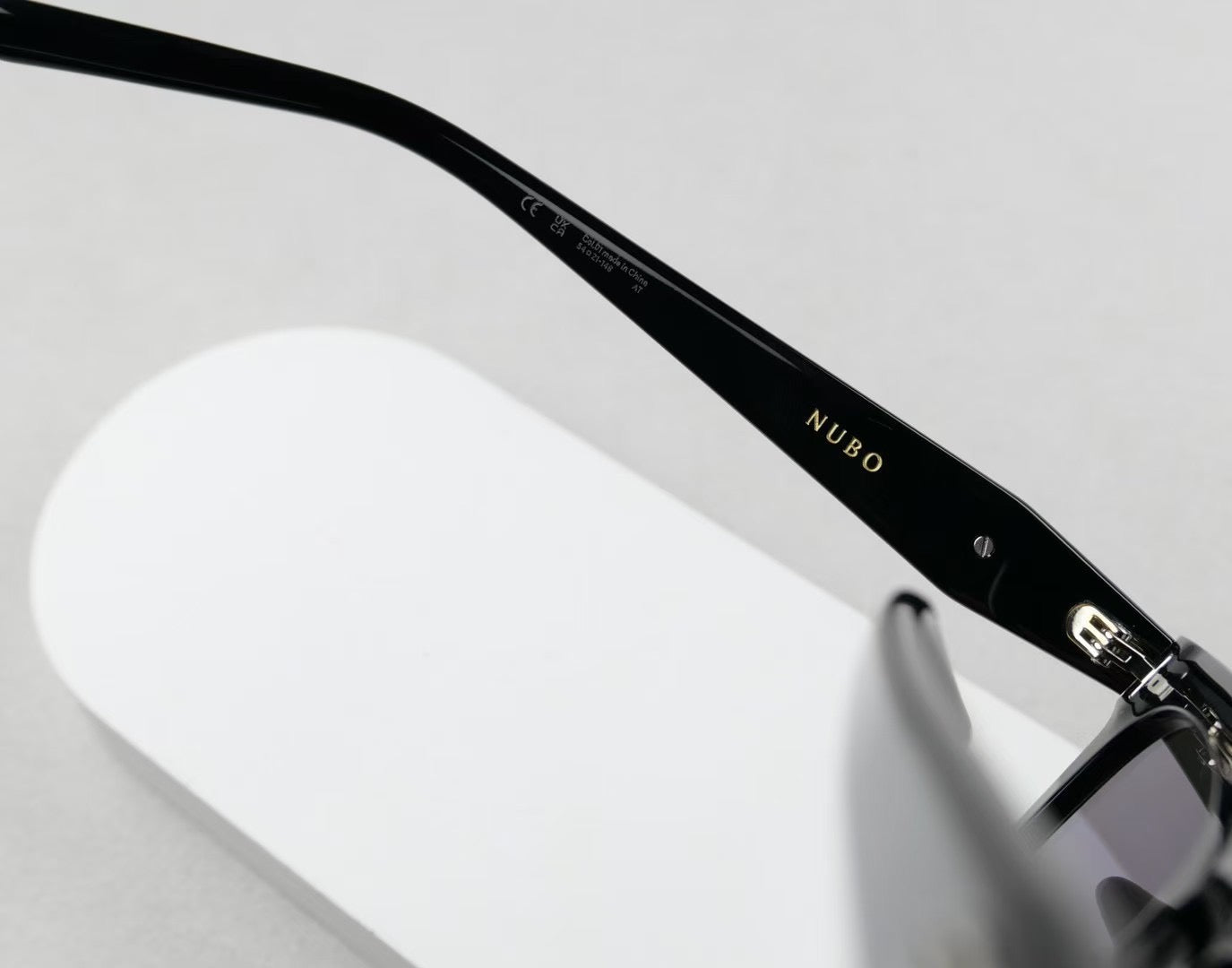 Inspired Gentle Monster NUBO 01 – Classic Cat-Eye Sunglasses (1:1 Mirror Quality)