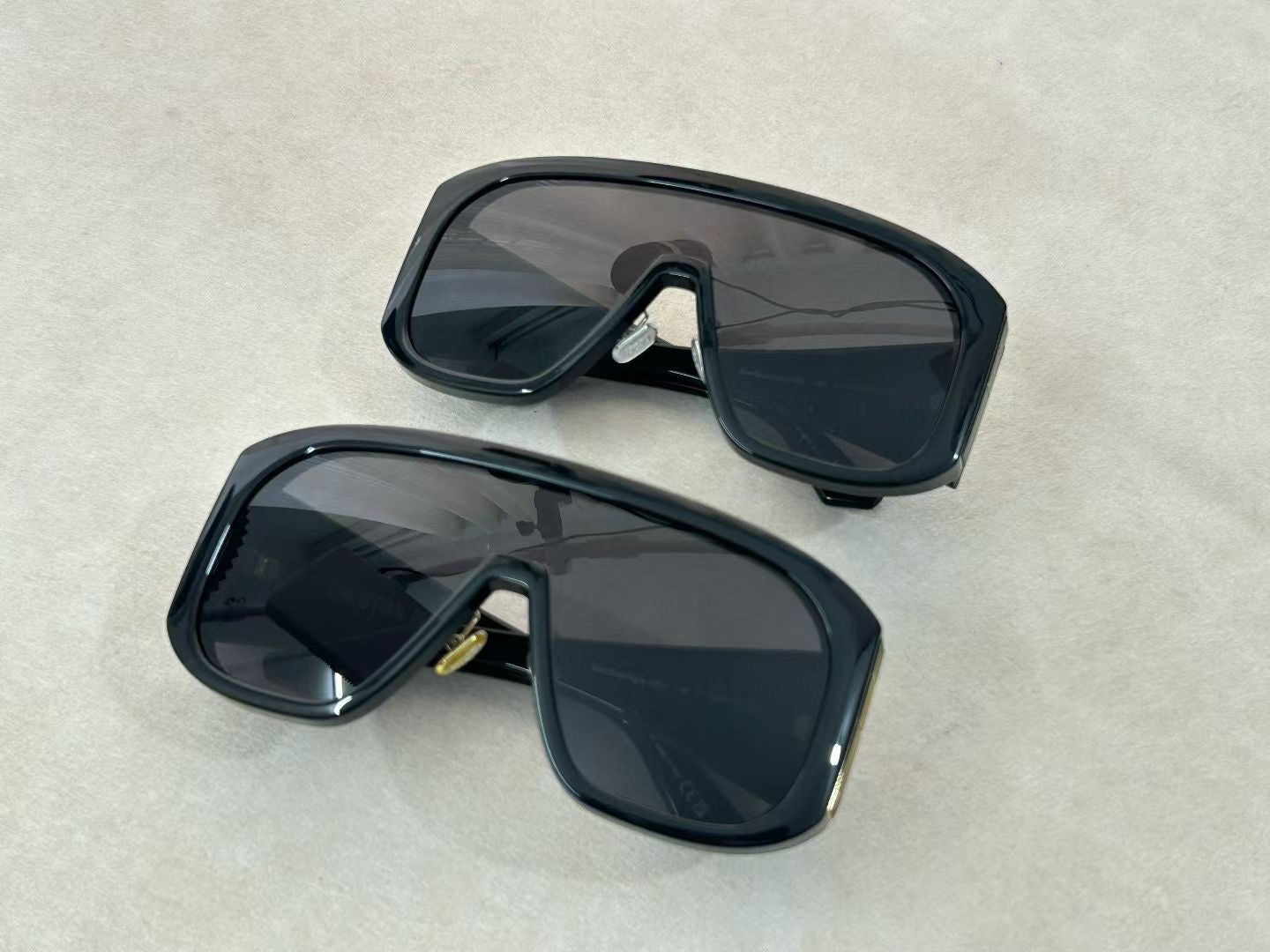 Inspired DiorGraphique M2U – Oversized Shield Sunglasses (1:1 Mirror Quality)