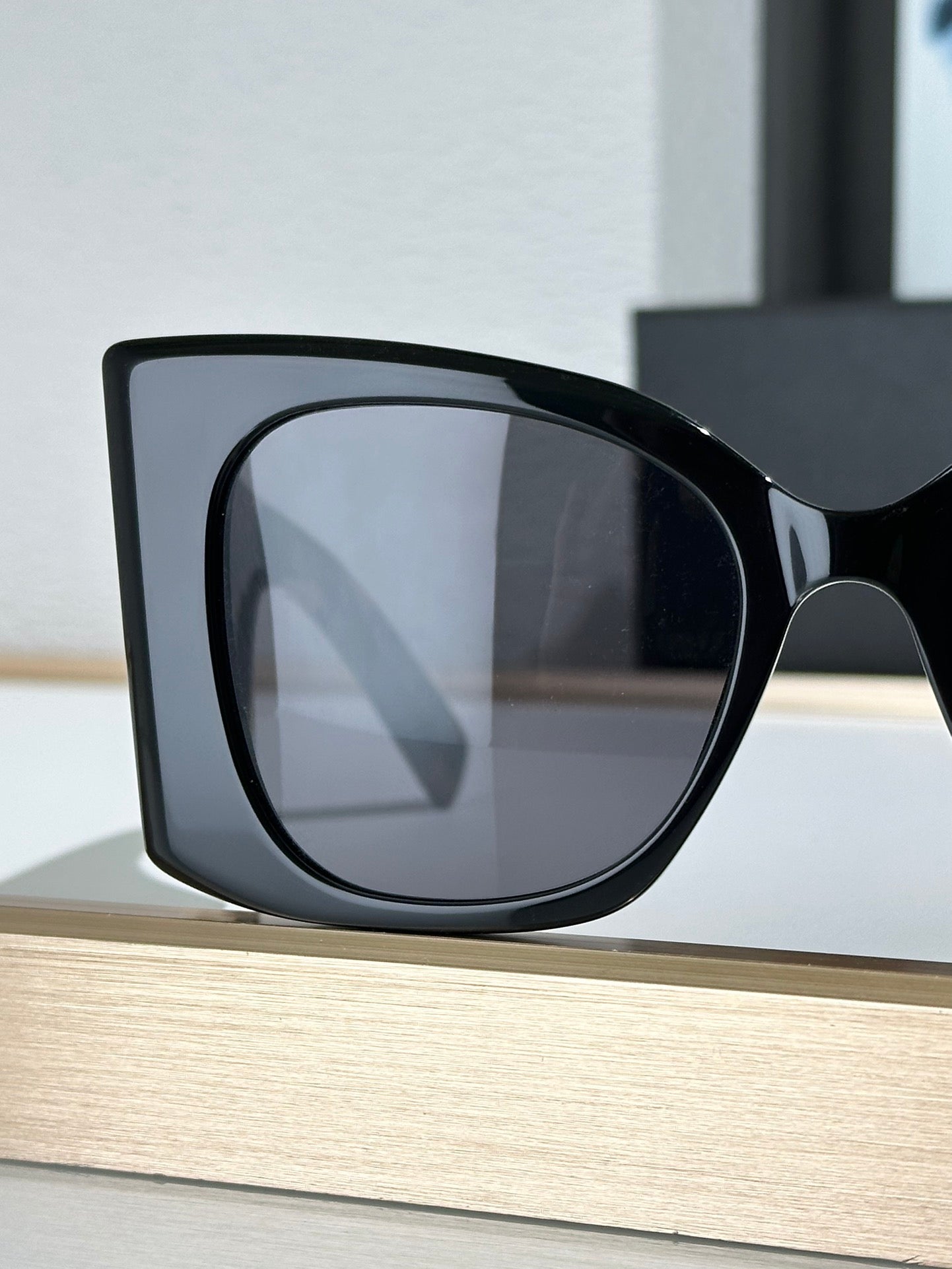 Inspired Saint Laurent SL M119F – Oversized Cat-Eye Sunglasses (1:1 Mirror Quality)