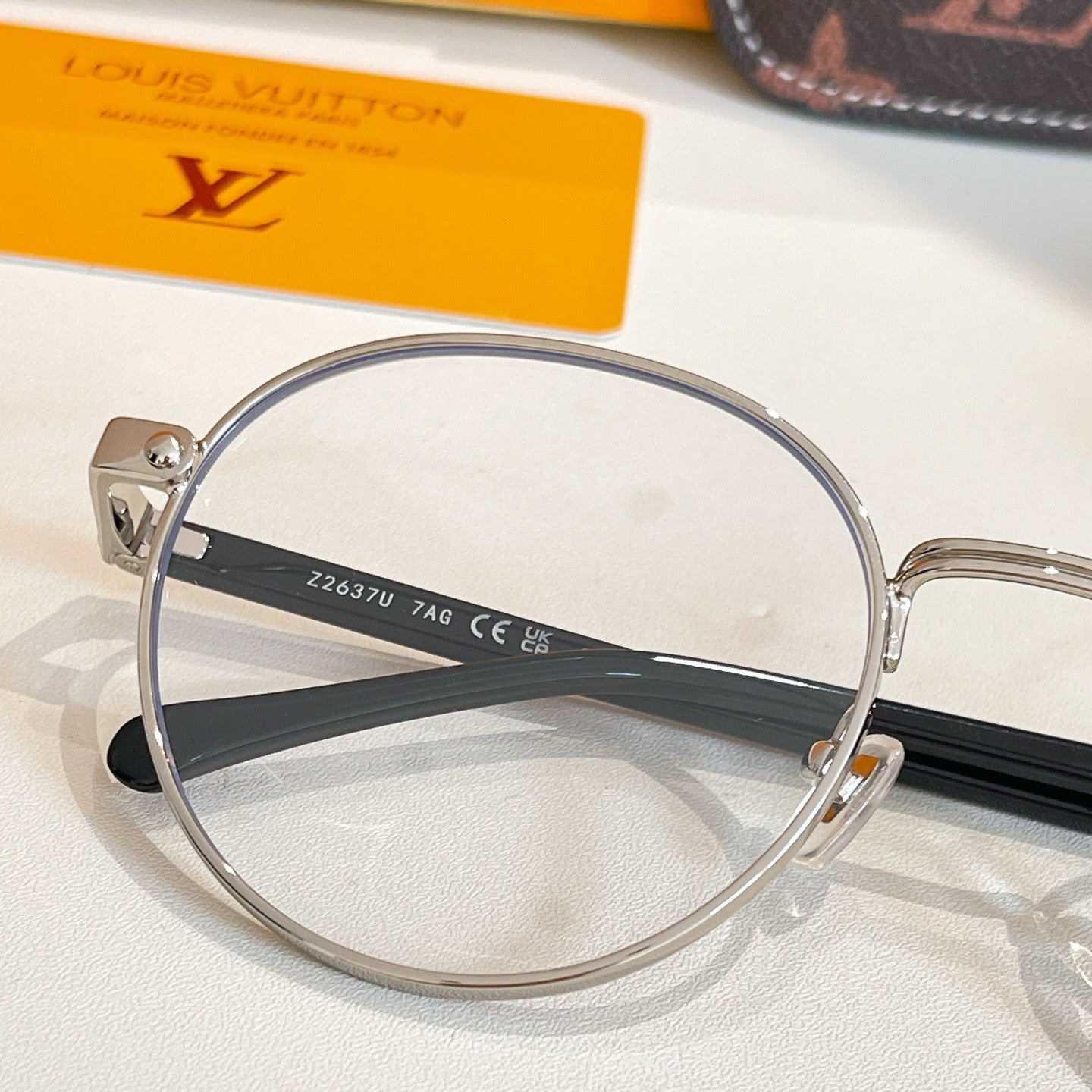 Louis Vuitton Z2637U – Round Metal Optical Eyeglasses (Inspired, 1:1 Mirror Quality)