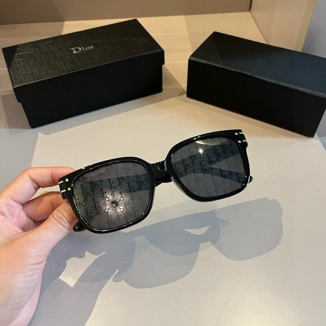 Inspired Dior D2304 – Oversized Monogram Square Sunglasses (1:1 Mirror Quality)