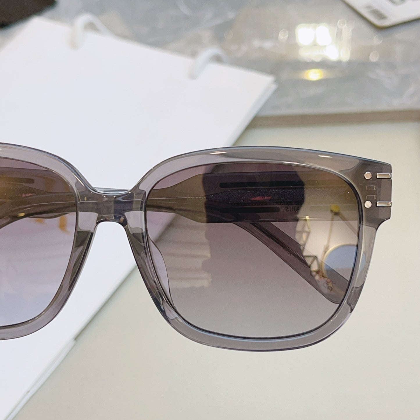 Inspired Dior Signature S7F – Oversized Square Sunglasses (1:1 Mirror Quality)