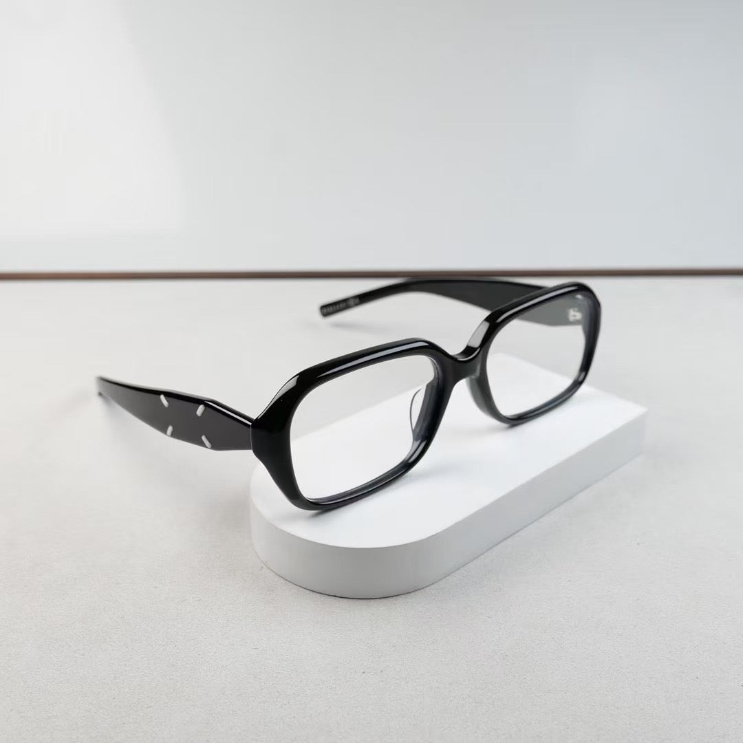 Inspired Gentle Monster x Maison Margeila MM212 01– Bold Rectangle Optical Glasses (1:1 Mirror Quality)