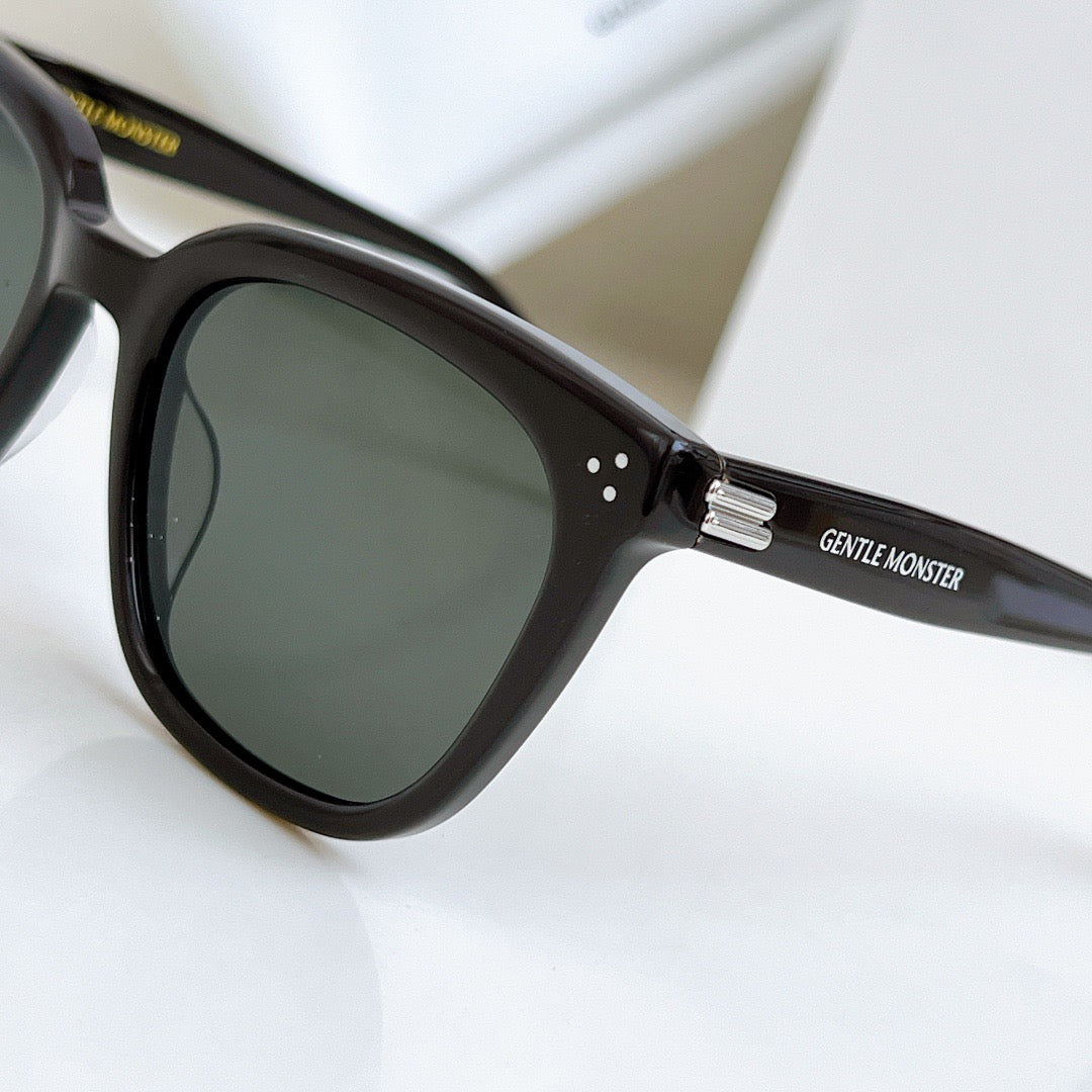 Inspired Gentle Monster Bloomo 01 – Classic Square Acetate Sunglasses (1:1 Mirror Quality)