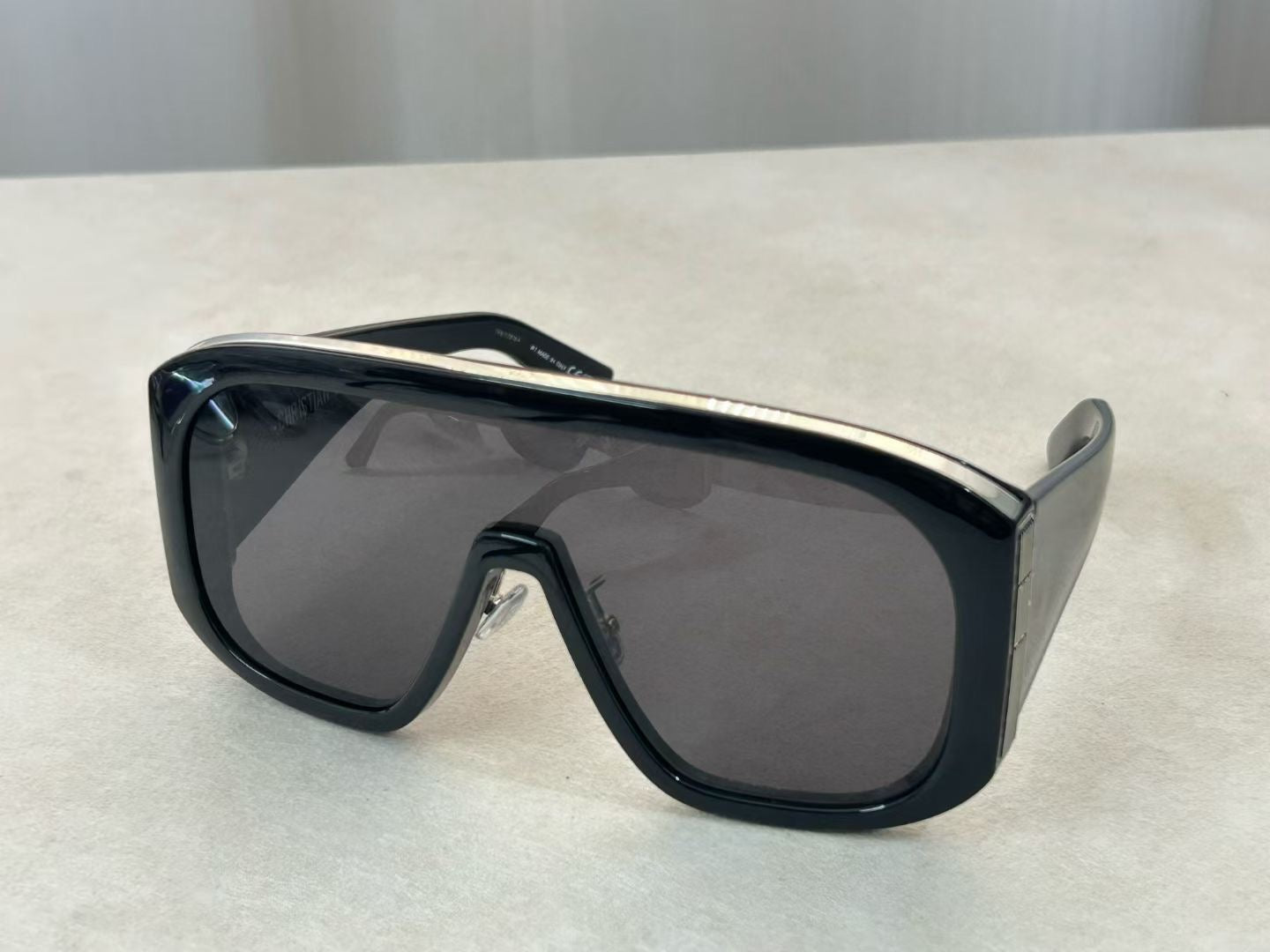 Inspired DiorGraphique M2U – Oversized Shield Sunglasses (1:1 Mirror Quality)